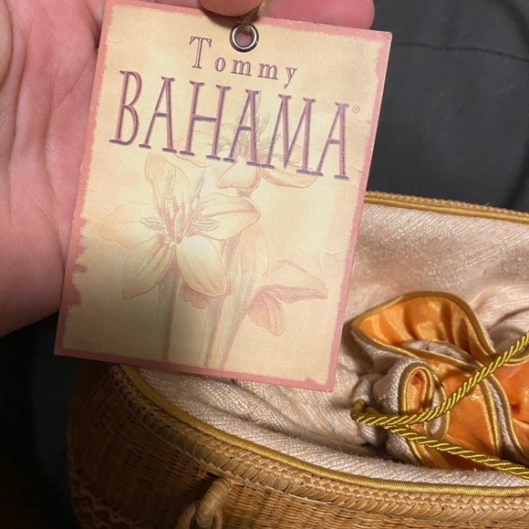 Tommy Bahama Thai Basket Bags - Picture 6 of 9